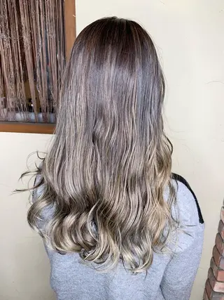 ロング カラー パーマ ヘアアレンジ メンズ キッズ ネイル マツエク・マツパ 髪質改善 艶髪🔵フセナオヤのヘアスタイル