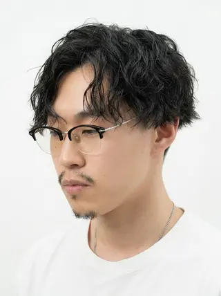 パーマ メンズ 成瀬スパイラル パーマ清水大隼のヘアスタイル