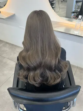 ロング RENOレイヤー/ベ ージュtoyokaのヘアスタイル