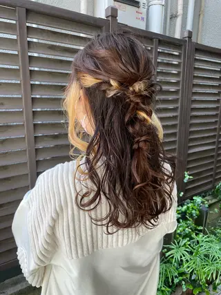 セミロング ヘアアレンジ 小原 慧美のヘアスタイル