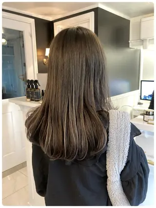 セミロング 嶋崎 留美のヘアスタイル