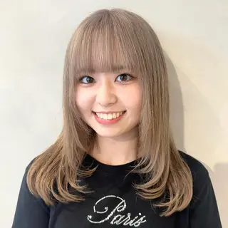 セミロング カラー デザインカラー/パー マ🦖外岡咲希🦖のヘアスタイル