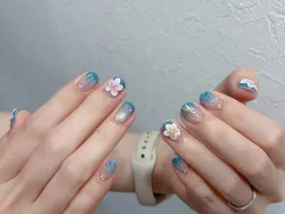 ネイル AURA NAIL 🌟鶴見店のネイルデザイン