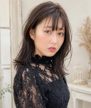 ミディアム カラー grand juteのヘアスタイル
