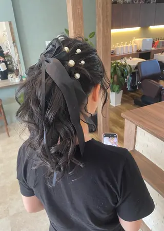 ロング ヘアアレンジ 吉本 美希のヘアスタイル