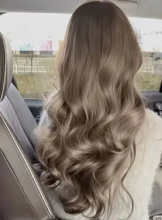 ロング miyu /透明感カラー🫧のヘアスタイル