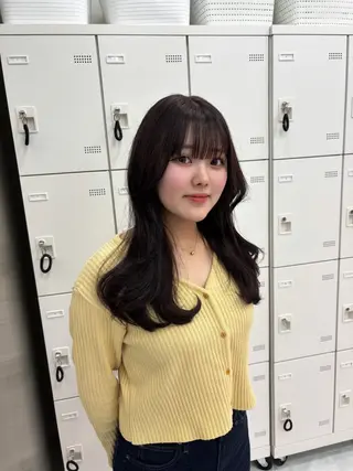 ロング カラー 抜け感レイヤー︴ ニュアンスカラーのヘアスタイル