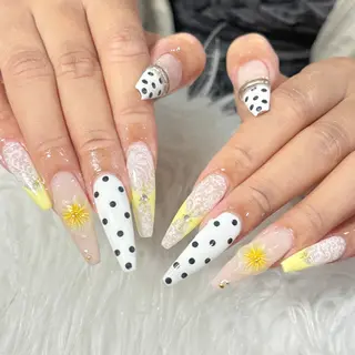 ネイル LAVISH manaのネイルデザイン