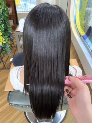 ロング 吉田 琴羽のヘアスタイル