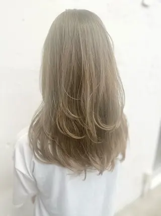 セミロング カラー 縮毛矯正✨ストカール ✨髪質改善✨山下のヘアスタイル
