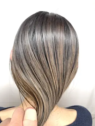 セミロング パーマ ヘアアレンジ メンズ キッズ ネイル マツエク・マツパ 髪質改善 艶髪🔵フセナオヤのヘアスタイル