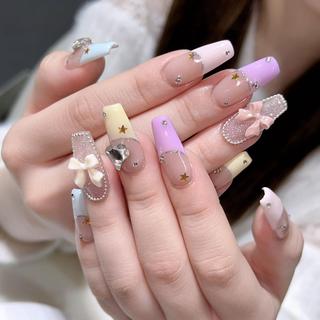 ネイル Queens テイのネイルデザイン