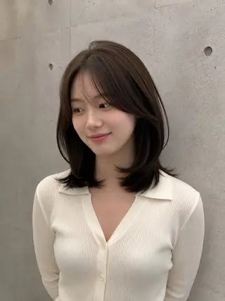 ミディアム カラー パーマ ヘアアレンジ 透明感カラー レイヤー/コウスケのヘアスタイル