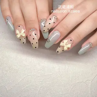 ネイル R inのネイルデザイン