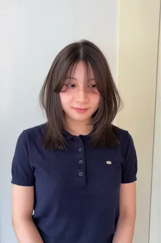 ミディアム ブリーチなし透明感 🪄aoi🤎のヘアスタイル