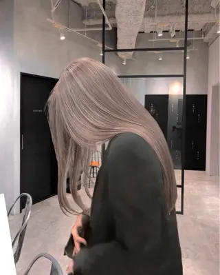 ロング カラー 柔らかbeige モトキのヘアスタイル