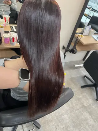 ロング ブリーチ縮毛矯正 LAFFYuiのヘアスタイル
