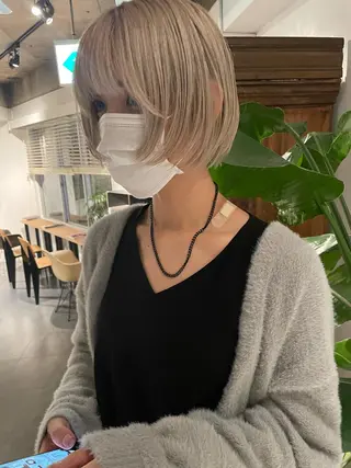ショート カラー 大人girly🛋️ 🤍yukakoのヘアスタイル