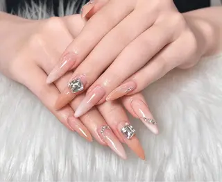 ネイル AURA NAIL🎀💅のネイルデザイン