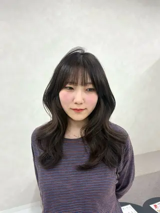 セミロング アイナ🤍レイヤー カット/透明感ヘアのヘアスタイル