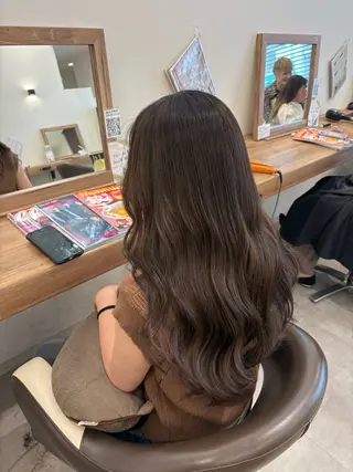 ロング 渡邊 玲来のヘアスタイル