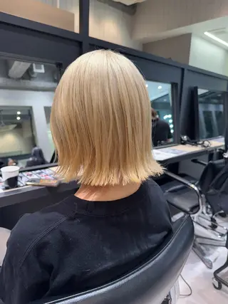 ミディアム カラー wool TOKYO けいご[ブリーチ]のヘアスタイル
