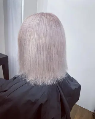 ショート カラー ハナ💎中韓/艶髪 ハイトーン/エクステのヘアスタイル
