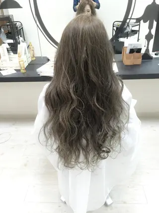 ロング カラー パーマ ヘアアレンジ メンズ キッズ ネイル マツエク・マツパ Lien 深井店のヘアスタイル