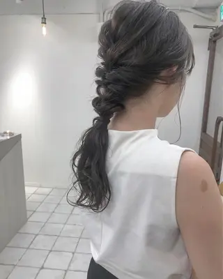 ロング カラー ヘアアレンジ 眉毛ワックス konomiの眉毛・アイブロウイメージ