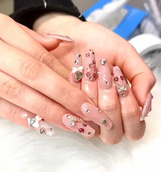 カラー RUBY NAIL& BEAUTY SPAのネイルデザイン