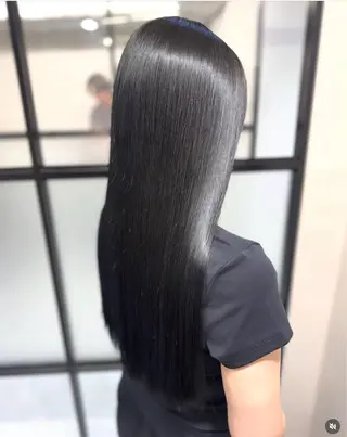 ロング カラー ichica🤍 褒められる美髪づくりのヘアスタイル