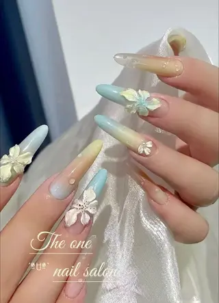 ネイル Theone栄店 伊藤のネイルデザイン