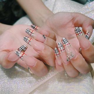 ネイル Queens テイのネイルデザイン
