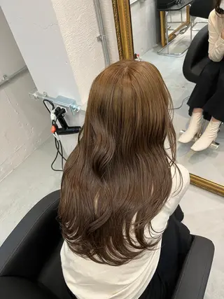 ロング カラー グレージュ/透け感 カラー/透明感カラーのヘアスタイル