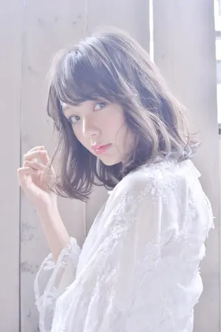 ミディアム カラー パーマ shinka omotesandoのヘアスタイル