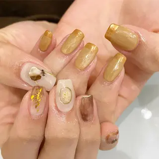 ネイル 板垣 綾乃のネイルデザイン
