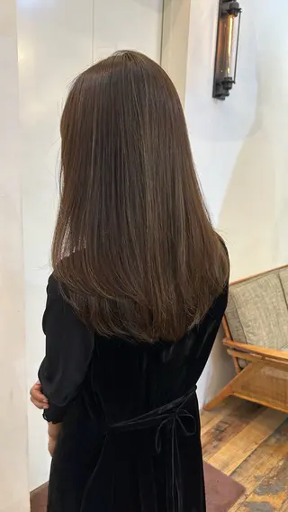 ロング momoka 表参道のヘアスタイル