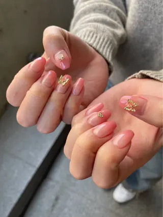 ネイル 長谷川 奈緒美のネイルデザイン