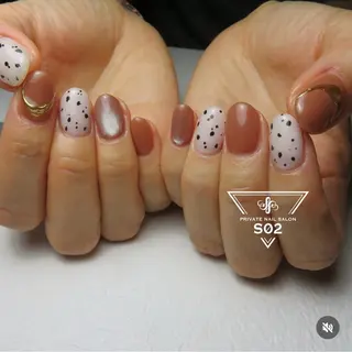 ネイル S02 𝙲𝚑𝚒𝚎のネイルデザイン