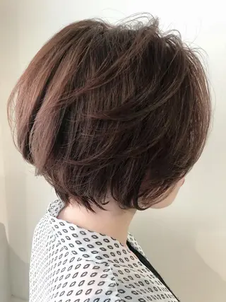 ショート 《インナーカラー》 YAMADAのヘアスタイル