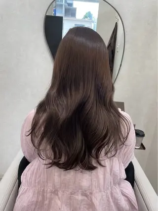 ロング 汐 李のヘアスタイル