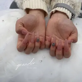 ネイル grandir🦋 MOMOKAのネイルデザイン