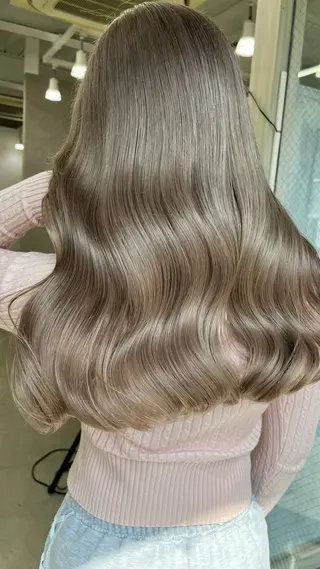 ロング 中道 晶のヘアスタイル