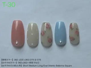 ネイル ibelu  梅田店 越智のネイルデザイン