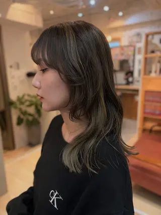 セミロング カラー cana 札幌レイヤースタイルのヘアスタイル