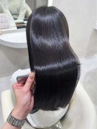 カラー ♻️ブリーチなし カラー♻️のヘアスタイル