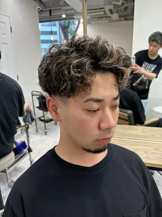 ショート カラー パーマ 渋谷 【メンズ特化】ナゴムのヘアスタイル