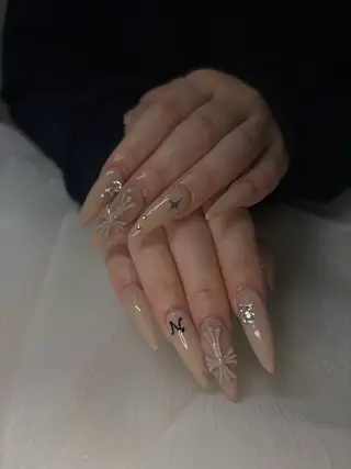 ネイル glowé Runaのネイルデザイン