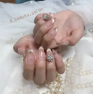 ネイル R.beauty サロンのネイルデザイン