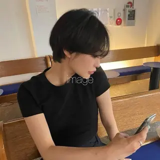 ショート トヨダ🤍 パーマのヘアスタイル